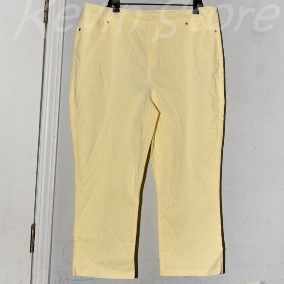 Yellow/White - Mario Serrani Women's Pull-On Capri - Picture 3 of 5